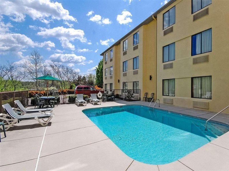 Clarion Pointe Sevierville-Pigeon Forge Εξωτερικό φωτογραφία